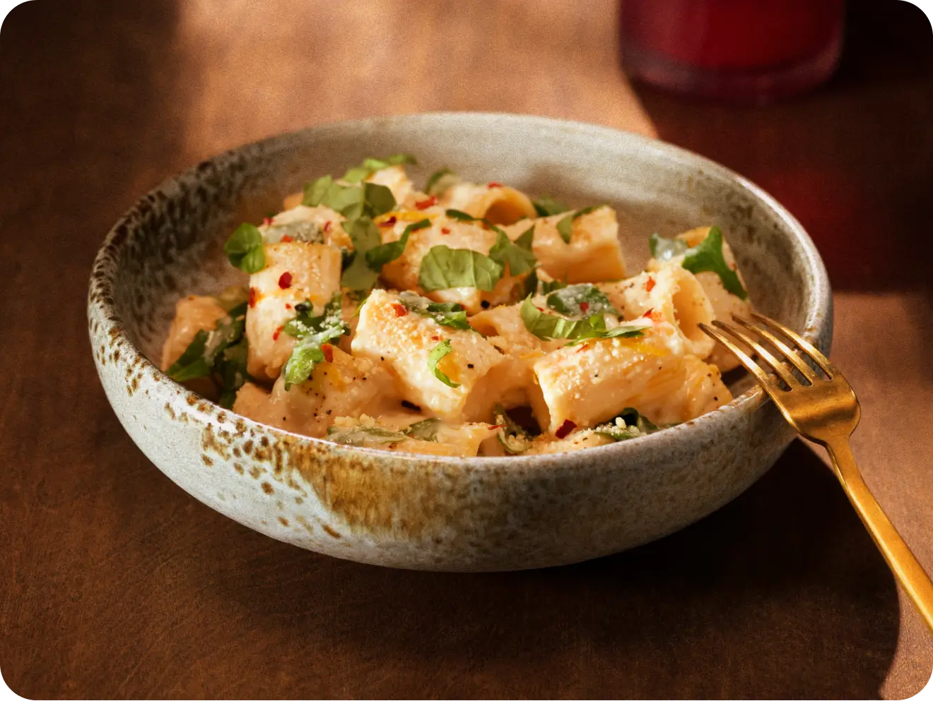 Barilla Al Bronzo Mezzi Rigatoni with lemon ricotta and fork